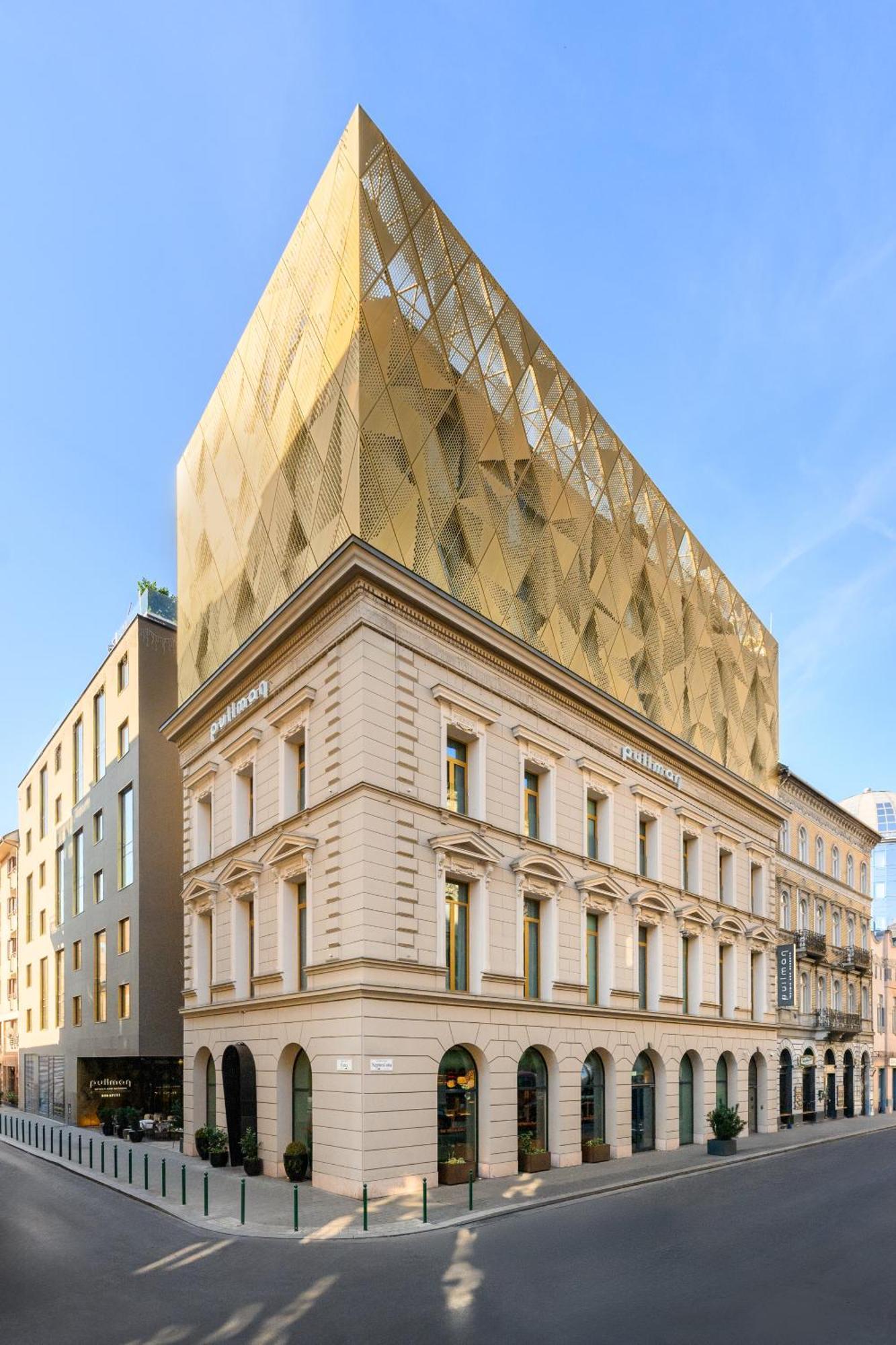 Pullman Budapest Hotel Exterior photo